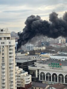 Кадры возгорания ТЦ "Гринвич"